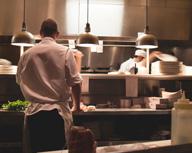 Genom att kontinuerligt investera i nya produkter, tjänster och affärsmodeller, både organiskt och genom förvärv, har andelen återkommande intäkter