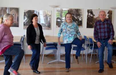 bakgrunder för porträttfotografering. Minnebergs fotoklubb arrangerar årligen en fotoutställning i Badviken.