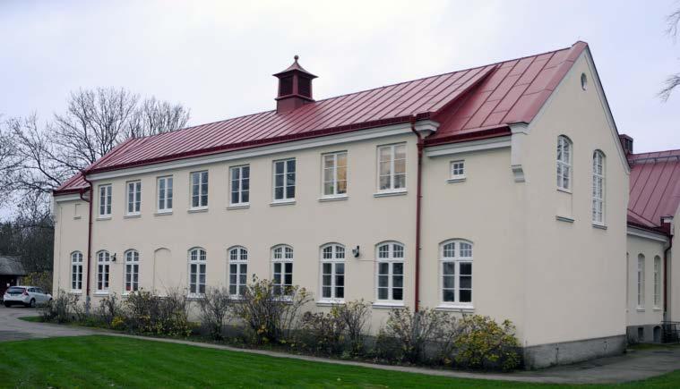 2 Konfidentiell försäljningspromemoria Fastigheterna Näktergalen 6 och Näktergalen 7 i Falkenberg (Fastigheterna) skall försäljas och AB har på uppdrag av säljaren, Region Halland, sammanställt denna