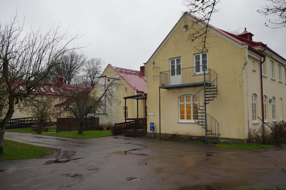 3 Bakgrund Näktergalen 6 och Näktergalen 7. Region Halland äger fastigheterna Näktergalen 6 och Näktergalen i Falkenberg.
