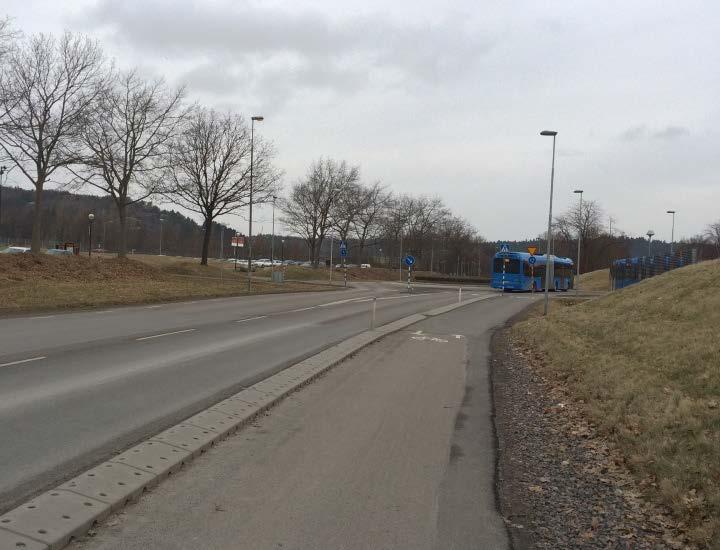 Det är bra med flera övergångsställen över Bifrostgatan i planförslaget, och att stråken fortsätter även på andra sidan.