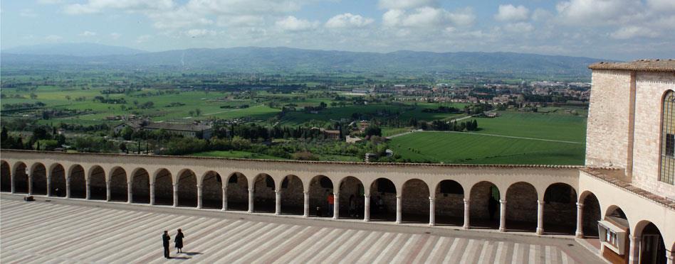 Cammino di Francesco, Chiusi della Verna - Assisi, 10 nätter 1(7) Vandra i Italien Cammino di Francesco, 10 nätter Chiusi della Verna - Assisi 9 vandringsdagar Under medeltidens dunkla tider gick en