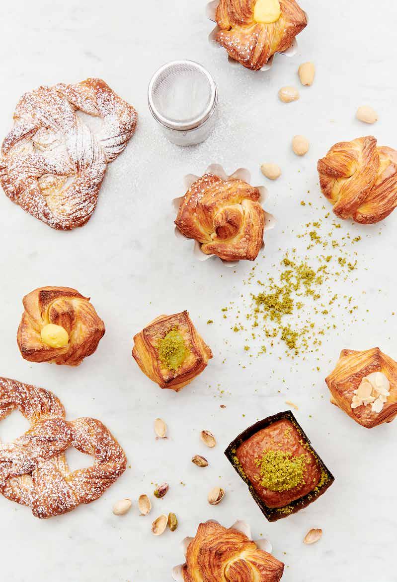 Vaniljfyllning BRIOCHE En härlig kombination av Brioche- och Wienerdeg som kan varieras på olika sätt, med olika fyllningar.