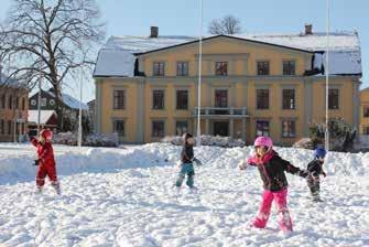 Skolnämnden Skolnämndens uppdrag Skolnämndens ansvarsområde är utbildning och undervisning av barn, elever och vuxna från förskola till vuxenutbildning.