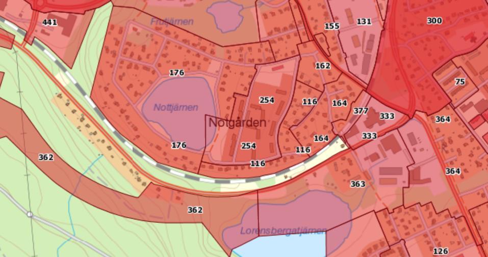 Industriverksamheten är främst lokaliserad till stadens västra delar, mellan sjön Väsman och järnvägen.