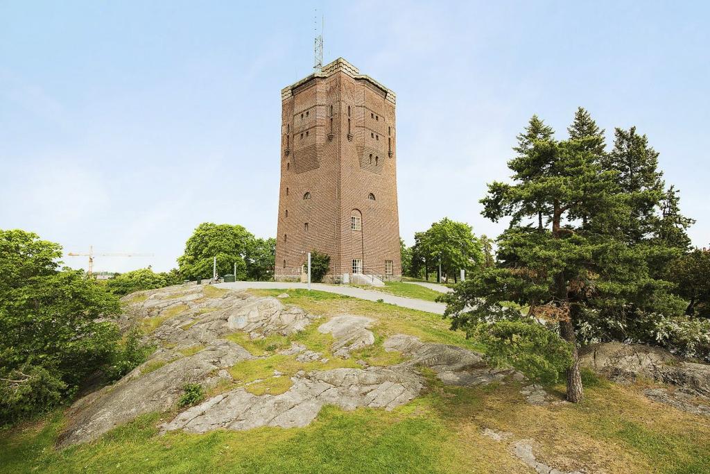 OVAN MITTEN I Sundbyberg har du nära till grönområden.