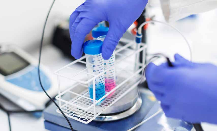 HÅLLBARHET Regelefterlevnad och etik Regulatorisk och legal miljö Vi verkar i en starkt reglerad miljö och måste förhålla oss till lagar och regler inom såväl forskning som produktion och
