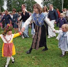 Vision Inom en generation ska vi lösa de stora miljöproblemen i vårt land. Sveriges Riksdag har antagit 15 miljökvalitetsmål, som ska styra samhället mot en hållbar utveckling.