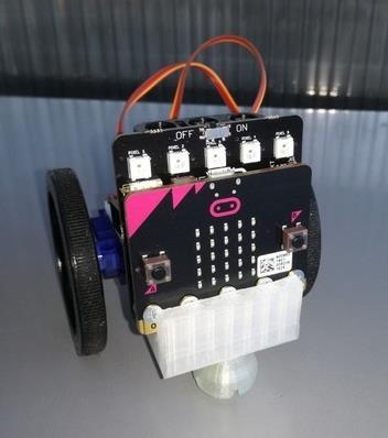 com/thing:2485069 Använd det 3D printade chassit för att bygga en robot (inga fästelement behövs) eller bygg en egen av valfritt material. En kod för att köra roboten.