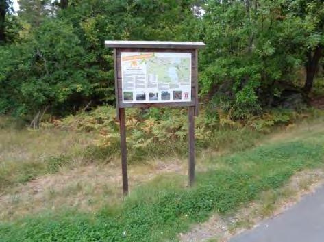 Bild 5: Blänkande skylt På skyltarnas kartor står hur långt det är från en skylt till en annan, jättebra.
