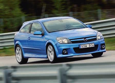 1 09,2 O P E L A S T R A O P C Astra OPC har en av klassens starkaste motorer, och den ser ut att kunna klösa livet ur vilken konkurrent som helst. Räcker det?