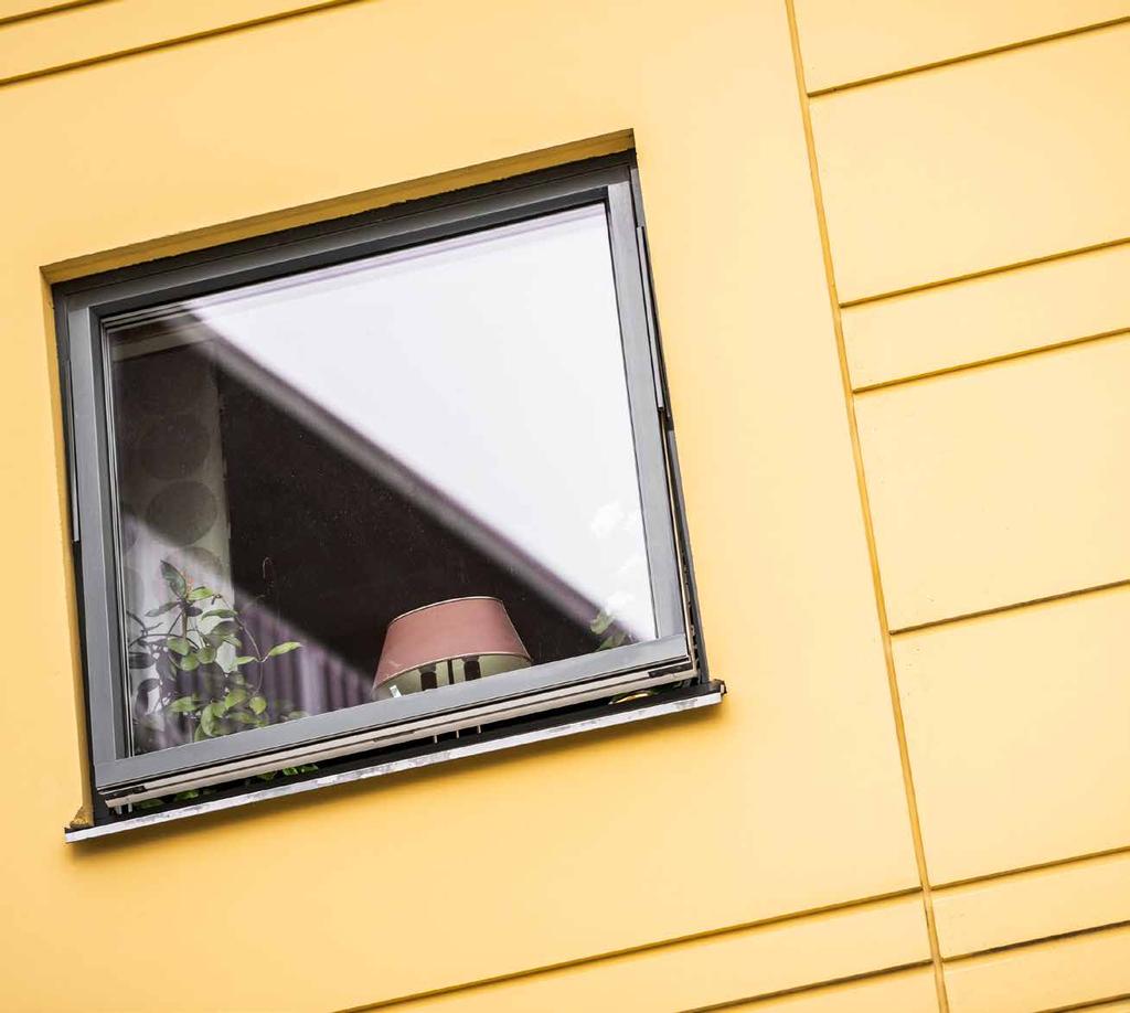 Innehåll Kort om Alingsåshem Vd har ordet... 4 Om Alingsåshem... 6 Våra bostadsområden... 7 Våra kunder... 8 Våra medarbetare... 10 Våra hus... 12 Vårt utvecklingsarbete... 16 Förvaltningsberättelse.