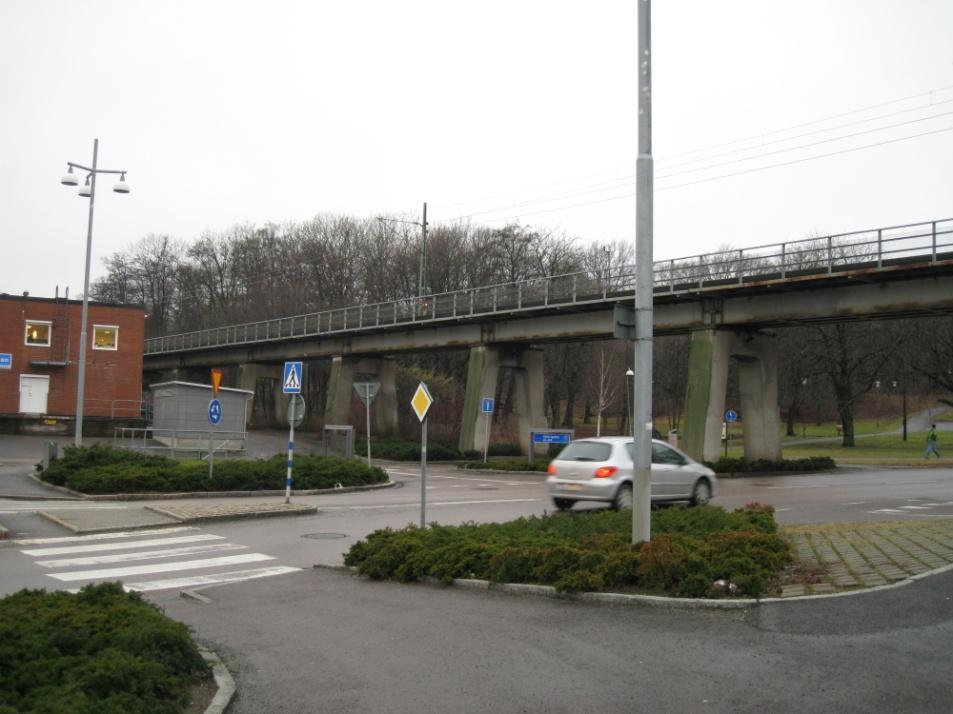 Sammanfattning: Planens syfte och förutsättningar Planens syfte är att möjliggöra att Hamnbanan kan förläggas i tunnel i ett nytt läge under Krokängsparken och fotbollsplanen.