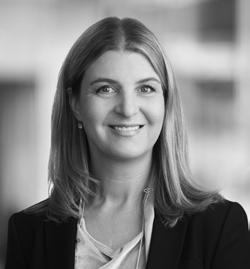 familj) Besqab meddelade den 14 november 2017 att Magnus Ekström rekryterats som ny CFO och kommer