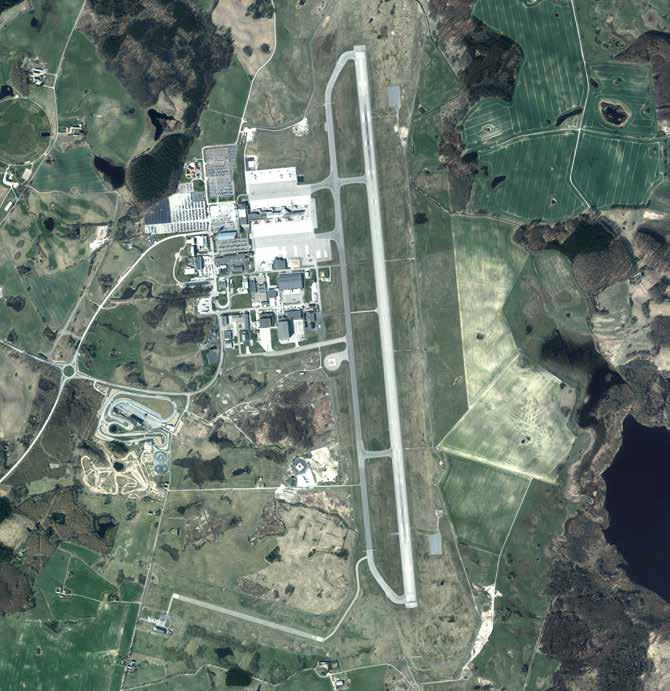 9 11 5 11 16 12 2 8 1 13 12 6 3 14 7 10 15 5 4 Utveckling på Malmö Airport Kortfattad beskrivning av planförslaget.