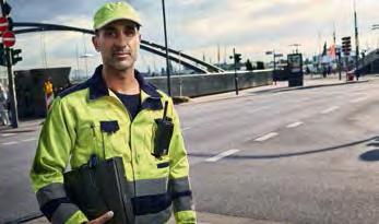 Hexa gonala hål för M6-skruvar i de invändiga väggarna och universalgolvet förenklar installationen av hyllsystem.