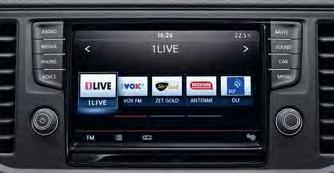 instrumentpanelen, Bluetooth-anslutning för mobiltelefoner liksom en tvåvägs radiomottagare med PhaseDiversity för optimal radiomottagning. S KO F CH 06 Discover Media navigationssystem.