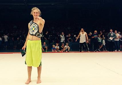 FOTO: Marcus Söderberg Måns Rudfeldt svensk mästare i tricking 2015-08-31 Genom att vinna fyra battles i rad kunde Måns Rudfeldt, från Stockholm/Sollentuna, till slut lyfta armarna och titulera sig