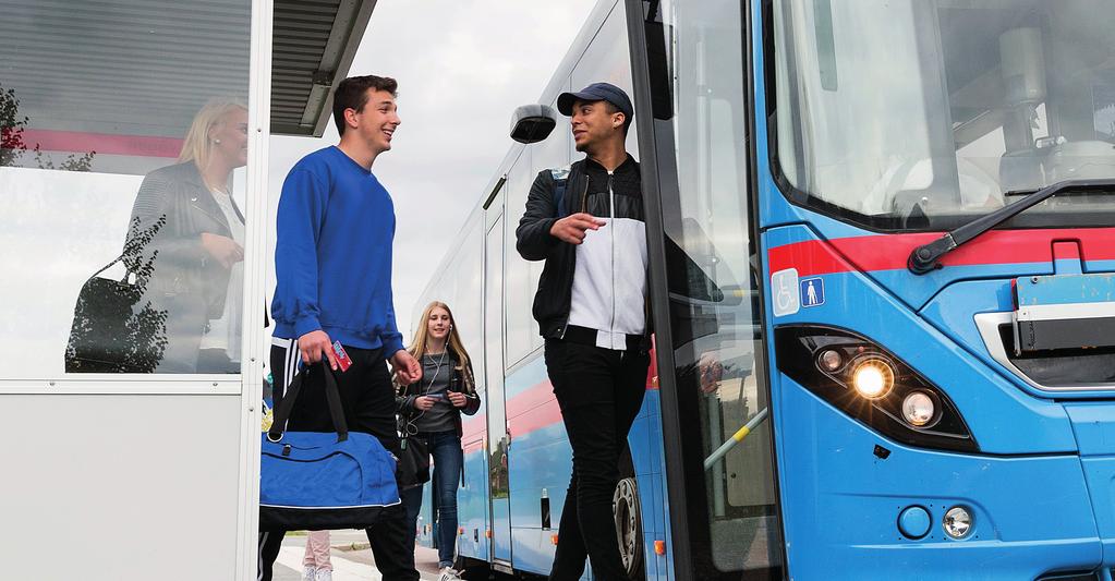 hållas mot biljettläsaren på bussen vid varje påstigning När du ser symbolen glad gubbe i displayen på biljettläsaren och det lyser grönt är allt i sin ordning och du är välkommen ombord I bussar