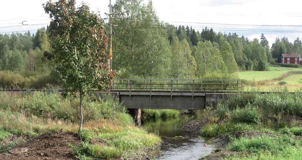 Figur 2.9 Järnvägen passerar över Svartån i Norbergs kommun. 2.12 