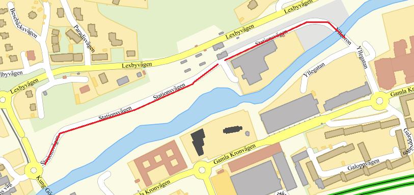 3 57 Hastighet Stationsvägen (BMA/2018:90) Ombyggnaden av Stationsvägen färdigställdes våren 2018. En ny gång- och cykelväg har anlagts samt nya parkeringsytor tillkommit.