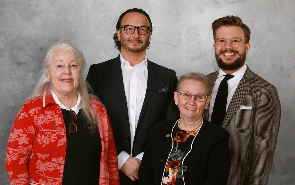 I vårt handlingsprogram kan du läsa om hur vi vill arbeta för att göra Södertälje kommun ännu bättre att bo, leva och verka i.