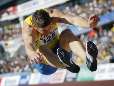 13 lite kraslig under Stockholm maraton 47 plats. 34 på Lidingöloppet. Snabbaste 40 år och äldre i landet på maraton. 20 plats för året i Sverige statistiken. 4.(1.