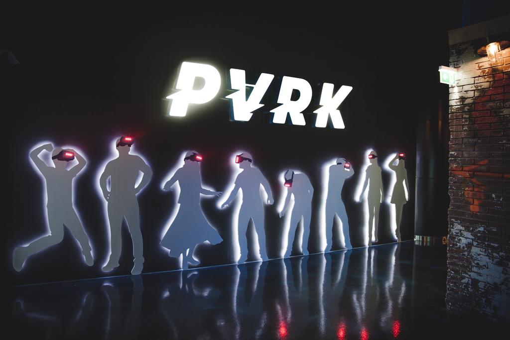 Q22018 Kort om Starbreeze Starbreeze är ett globalt spelbolag med visionen att vara en ledande aktör inom underhållningsindustrin genom att skapa upplevelser i världsklass.