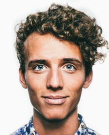 Ola Palmgren. Ola är för 1992. Han studerar för närvarande ett kandidatprogram i filosofi, ekonomi och politik på Stockholms universitet och jobbar extra på skolroteln i Stockholms stad.