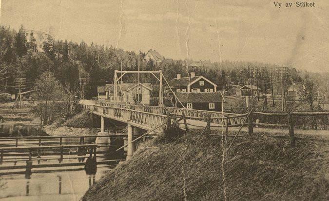 1864 ersattes bron med en svängbro vid det gamla färjeläget och landsvägen återgick till sin tidigare sträckning.