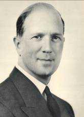 Foto från Bertil Waldéns böcker om Skyllberg Foto R. Hakelier Ivan Svensson d.y. (1904-1989) 1928-1978 VERKSTÄLLANDE DIREKTÖR OCH DISPONENT IVAN SVENSSON D.Y. 1904-06-17 född.