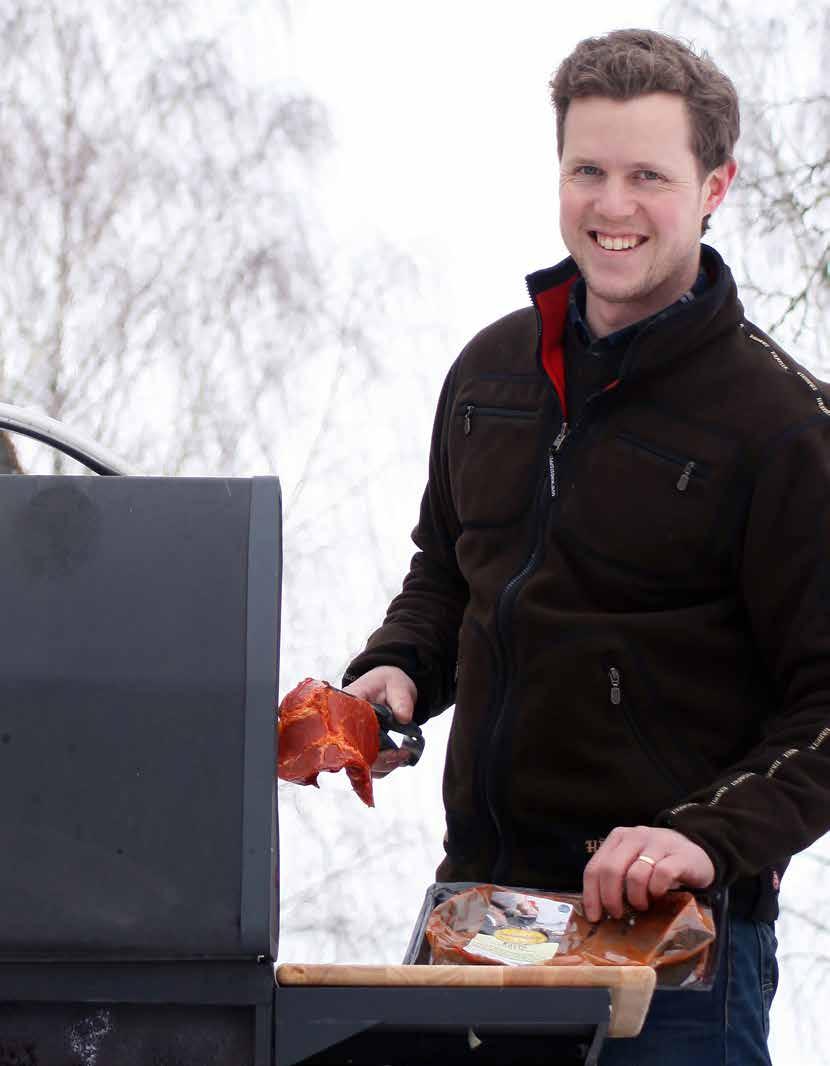 Planerna är många och den unga lantbrukarfamiljen ser fram emot att ta gården in i framtiden. Med djurens bästa i främsta rummet vill de fortsätta att utveckla sin verksamhet.