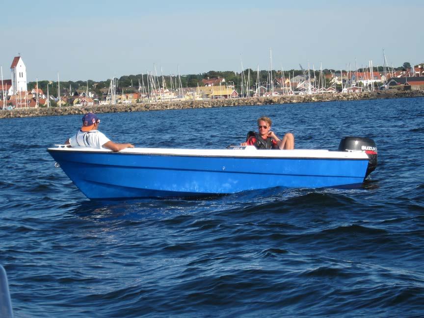 Simmons 2012 Simmons är vårt klubbmästerskap som brukar gå av stapeln någon av de sista veckorna i juli. Då har alla hunnit finslipa formen på våra kurser och även träna lite själva.