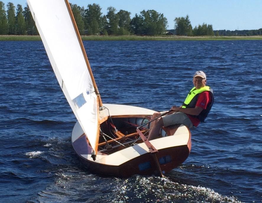 Kieler-Woche 2017 Kieler-Woche seglades 17-25 juni. Vinnare blev Deniss Karpak/EST 2 på 37 poäng. Tvåa blev Anders Pedersen/NOR 1 på 39 poäng. Trea blev Nenad Bugarin/CRO 52 på 42 poäng.