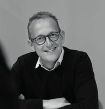 Tidigare befattningar: Sustainability Manager på Microsoft och Nokia. Aktieinnehav2: - Teckningsoptioner: 50 076 MICHAEL HAAGEN PETERSEN VP LCP.