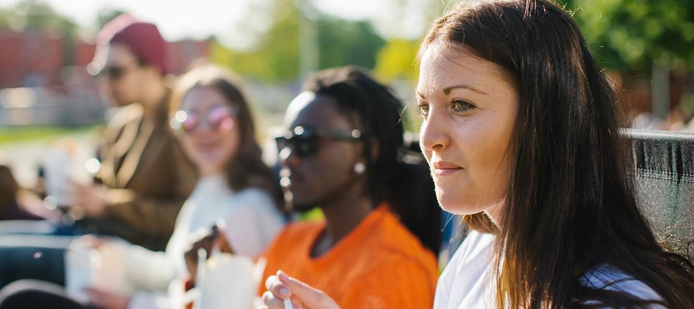VÅRA STRATEGISKA VAL SOCIALT HÅLLBARA STADSDELAR Vad är egentligen en socialt hållbar stadsdel? Vi betraktar den som en plats som är socialt robust men också som en plats som välkomnar alla.