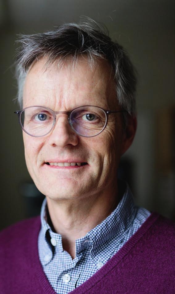 Kliniken i fokus Och så har vi flyttat operationskoordinatorerna från mottagningen ner till operationsavdelningen. Det gör att de sitter nära oss som har kompetens kring utrustning och annat.