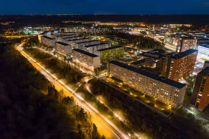 52 DAGEN FÖRE- OCH INTRADAG- MARKNADERNA FOTO: TOMAS ÄRLEMO Det beror på metodens sätt att justera priserna i alla elområden när det uppstår en flaskhals någonstans i det nordiska systemet.