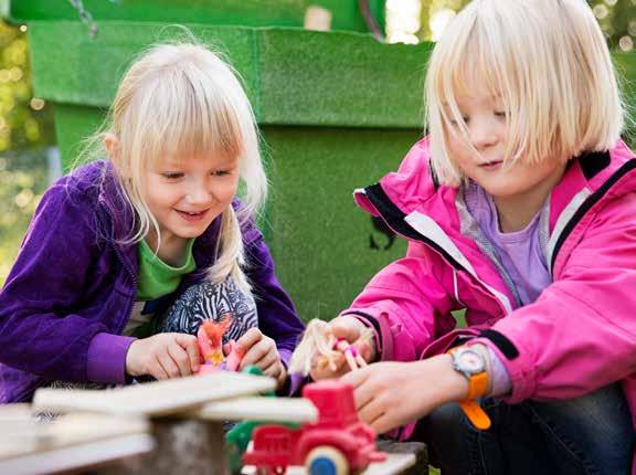 Verksamhetsredovisning UTBILDNING OCH KULTUR Tallgårdens förskola i Mölnlycke. Ekdalaskolan i Mölnlycke.