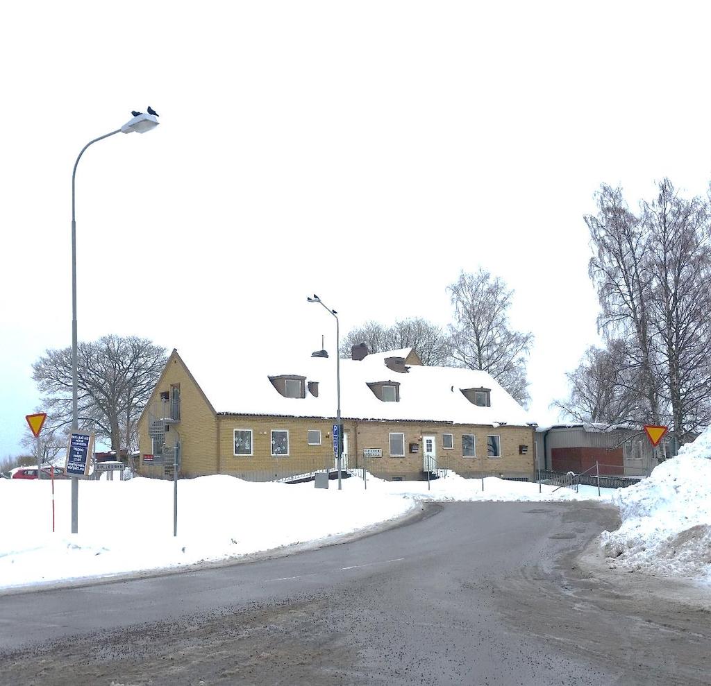 Mark och geotekniska förhållanden Enlig Sveriges geologiska undersökning består jordarten av sandig morän. Drivmedelsstationer klassas som plats med stor risk för föroreningar.