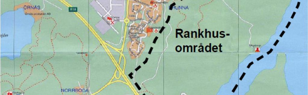 Det avgränsas i väster av bebyggelsen i Brunna, i norr av Svea Livgarde, i öster av Mälaren och i söder av väg E 18, se Figur 1.