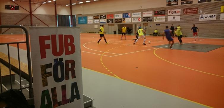 8 Sigtuna Lördagen den 13 oktober ordnade Sigtuna kommuns personalklubb en fotbollsturnering som kallas CUP HÄLSOKAMPEN, en välgörenhetsturnering för kommuner, företag och organisationer där alla