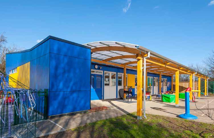 En förskola återfår sin forna glans När förskolan Scott Wilkie i London, Storbritannien, var i behov av strukturell omklädnad på en begränsad budget valde Newham Council VIVIX fasadskivor för att
