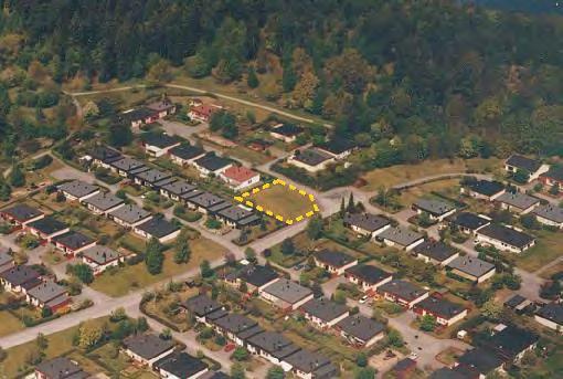 Planenheten PLANBESKRIVNING 2016-09-21 1 [13] 2015:223 Planbeskrivning Detaljplan för Bronsugnen 12, plannr 54-58 Granskningshandling Flygfoto med aktuell fastighet markerad med gul streckad linje