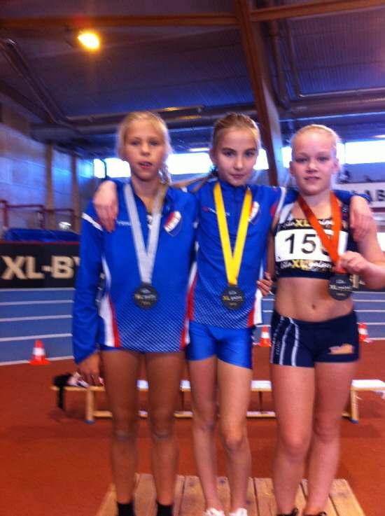 Lilla XL-galan, Sätra 2/2 2013-02-04 19:18 Medaljer och klubbrekord! Bilden ovan.