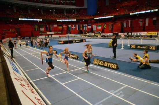 Saga Berneryd -99 Guld F14 200m 27,29 - klubbrekord F14! Silver F14 60m 8,30 Emilia Larson -01 Brons F12 800m 2.44,10 Carolina Larson -02 Brons F11 800m 2.40,92 - klubbrekord F11!