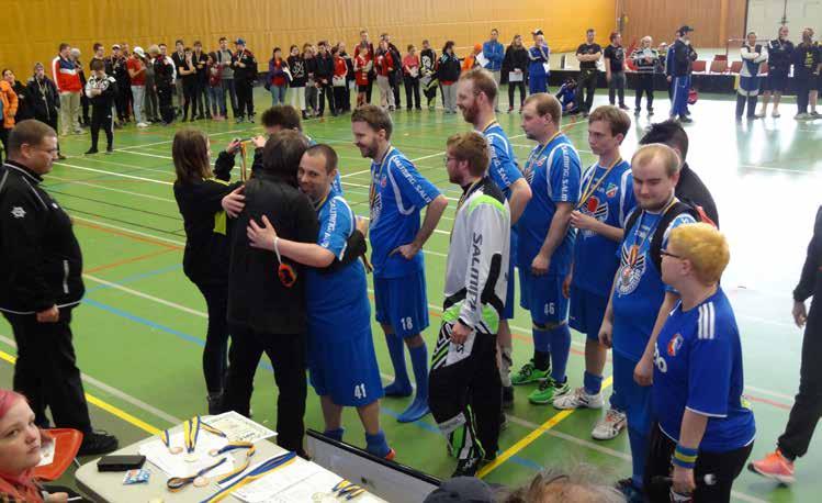 Säsongens sista innebandymatch spelats i Gävle Dala serierna Sista omgången av våra serier i Gävle Dala regionen spealades på Lugnets sporthall i Falun.