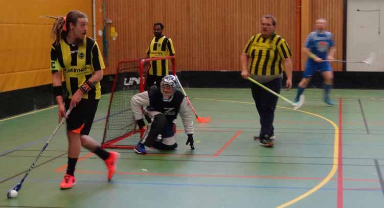 I Division 1 som leddes av Sätra och Heros före Borlänge stod kampen mellan Sätra och Heros där Borlänge redan var avhängda.