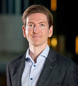 Andra pågående uppdrag: - Tidigare uppdrag (de senaste fem åren): Management-konsult IT (2015 2016), R&D chef mjukvara Sony Mobile Communications, Lund (2011 2015).