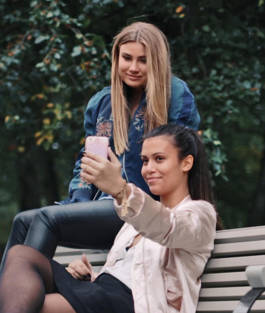 Innehåll Sociala medier 4 Tjejer känner sig misslyckade 5 Den